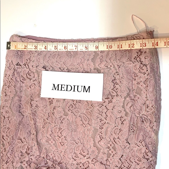 Fancy Blush Lace High-Low Skirt - Picture 8 of 16